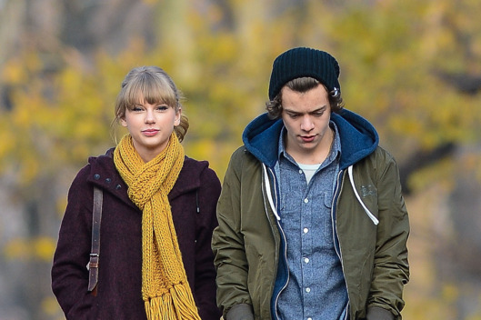 NEW YORK, NY - DECEMBER 02: Taylor Swift and Harry Styles are seen walking around Central Park on December 02, 2012 in New York City. (Photo by David Krieger/Bauer-Griffin/GC Images)