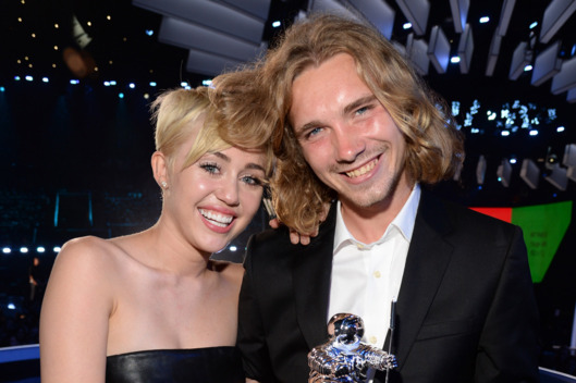 INGLEWOOD, CA - AUGUST 24: Miley Cyrus and Jesse attend the 2014 MTV Video Music Awards at The Forum on August 24, 2014 in Inglewood, California. (Photo by Kevin Mazur/MTV1415/WireImage)