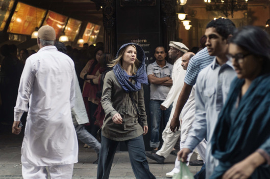 Claire Danes as Carrie Mathison in Homeland (Season 4, Episode 03). - Photo: Joe Alblas/SHOWTIME - Photo ID: homeland_403_05646.R