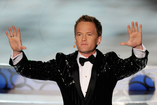 HOLLYWOOD - MARCH 07: Actor Neil Patrick Harris performs onstage during the 82nd Annual Academy Awards held at Kodak Theatre on March 7, 2010 in Hollywood, California. (Photo by Kevin Winter/Getty Images) *** Local Caption *** Neil Patrick Harris