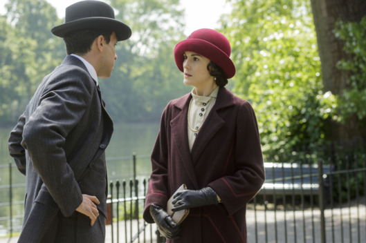 Downton Abbey, Season 5
On MASTERPIECE on PBS
Part Four
Sunday, January 25, 2015 at 9pm ET
Lord Merton delivers a bombshell to Isobel, and Mary does likewise to Tony. Police
suspicions deepen in an unexplained death. Robert and Sarah lock horns.
Shown from left to right: Tom Cullen as Lord Gillingham and Michelle Dockery as Lady Mary
(C) Nick Briggs/Carnival Film & Television Limited 2014 for MASTERPIECE
This image may be used only in the direct promotion of MASTERPIECE CLASSIC. No other rights are granted. All rights are reserved. Editorial use only. USE ON THIRD PARTY SITES SUCH AS FACEBOOK AND TWITTER IS NOT ALLOWED.