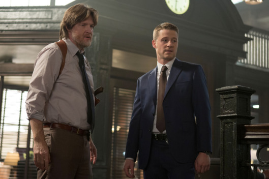 GOTHAM: Detectives James Gordon (Ben McKenzie, R) and Harvey Bullock (Donal Logue, L) address corruption within the GCPD in the "Welcome Back, Jim Gordon" episode of GOTHAM airing Monday, Jan. 26 (8:00-9:00 PM ET/PT) on FOX. ?2015 Fox Broadcasting Co. Cr: Jessica Miglio/FOX