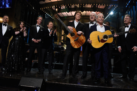 SATURDAY NIGHT LIVE 40TH ANNIVERSARY SPECIAL -- Pictured: (l-r) Tom Hanks, Melissa McCarthy, Peyton Manning, Billy Crystal, Paul McCartney, Steve Martin, Paul Simon, Alec Baldwin during the cold open on February 15, 2015 -- (Photo by: Dana Edelson/NBC/NBCU Photo Bank via Getty Images)
