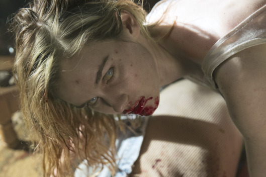 Lexi Johnson as Gloria - Fear the Walking Dead _ Season 1, Episode 1 - Photo Credit: Justin Lubin/AMC