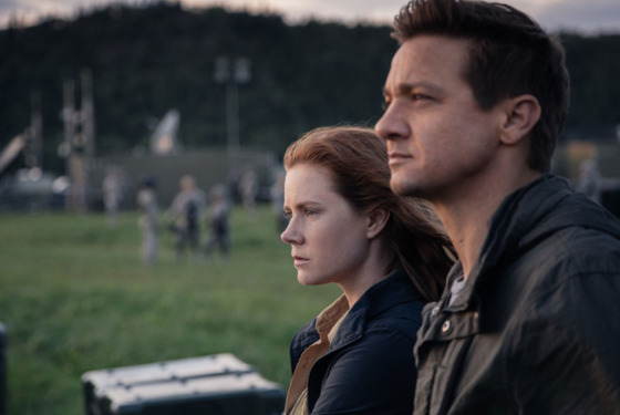 Arrival's Big Opening Weekend Is Great News for Fans of Original Filmmaking