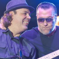 Smash Mouth and Smashing Pumpkins Have Beef Now and You Have to Choose