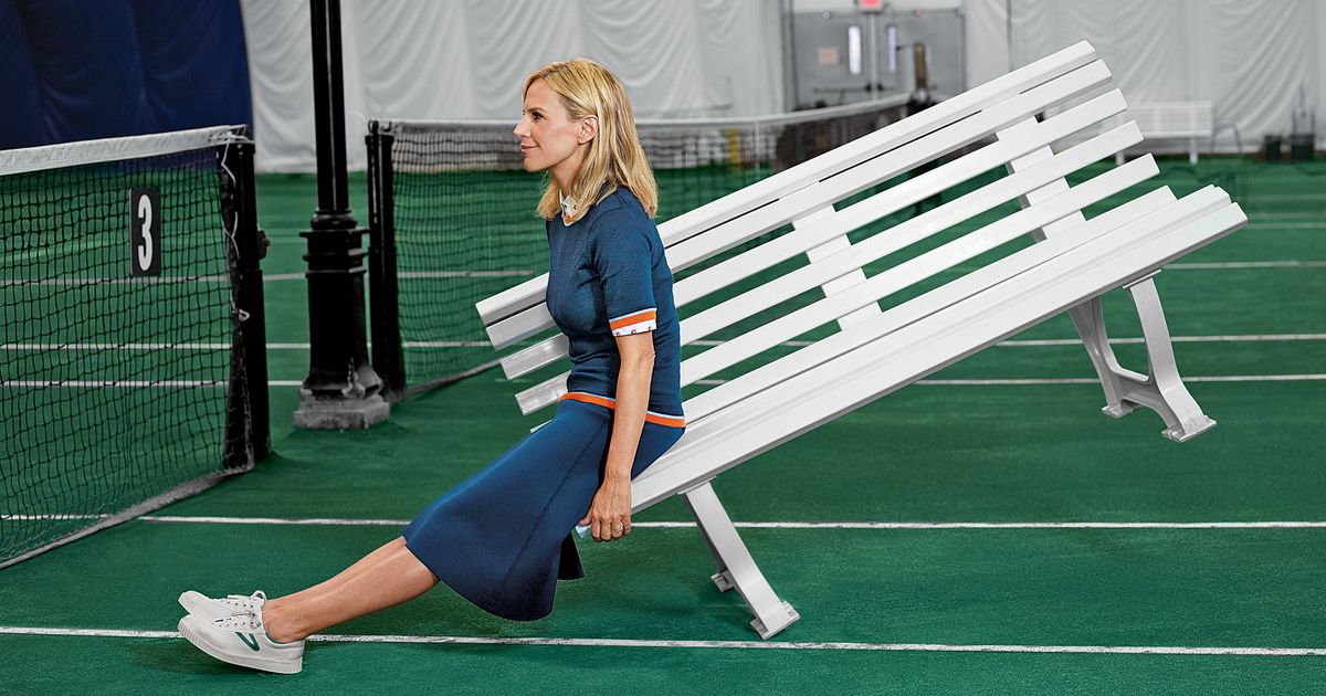 How Tory Burch works it