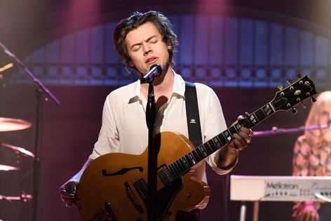 http://pixel.nymag.com/imgs/fashion/daily/2017/04/16/16-harrystyles.w710.h473.jpeg