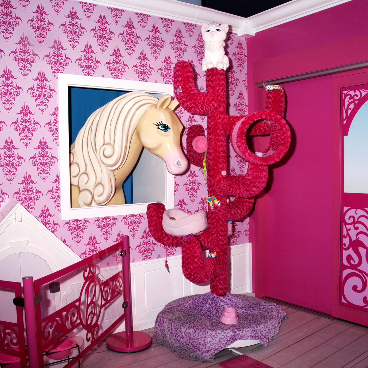 lifesize barbie house