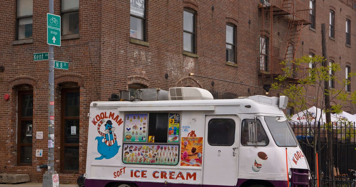 Kids With Rocks Attack Ice-Cream Truck in Annapolis