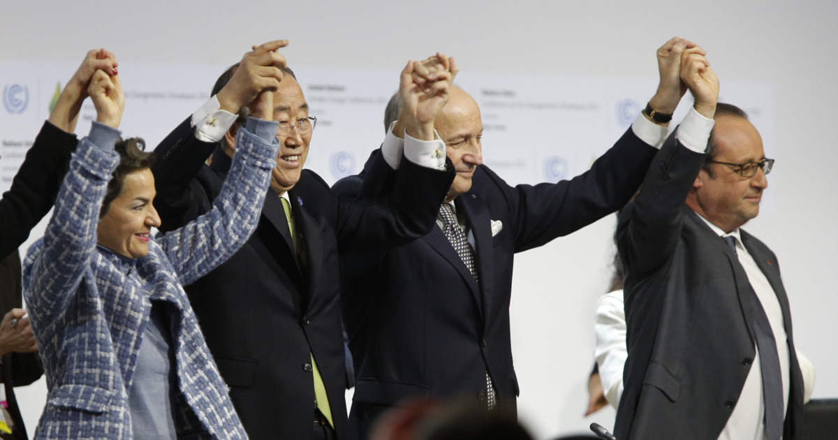 Nearly 200 countries reach historic climate accord in paris