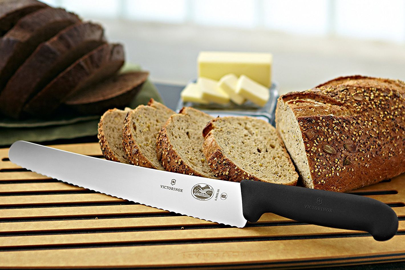 victorinox serrated bread knife