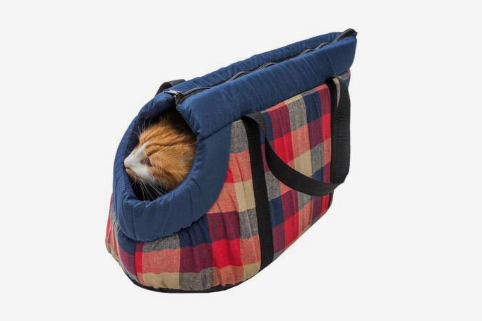 27 Of The Best And Coolest Dog Accessories Duck River Textile Hasley Pet Carrier