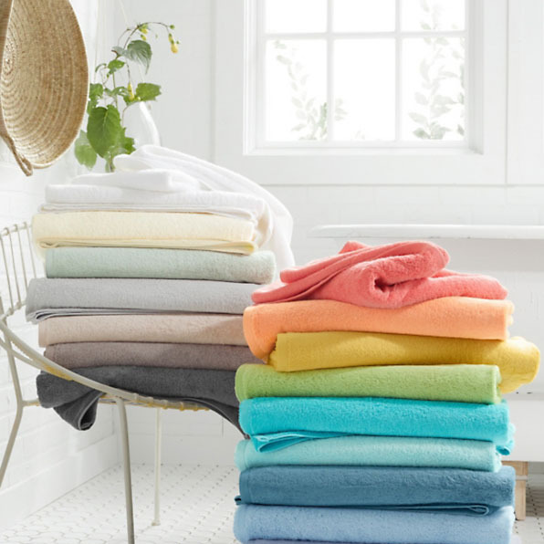 The 12 Best Bath Towels According to Decorators