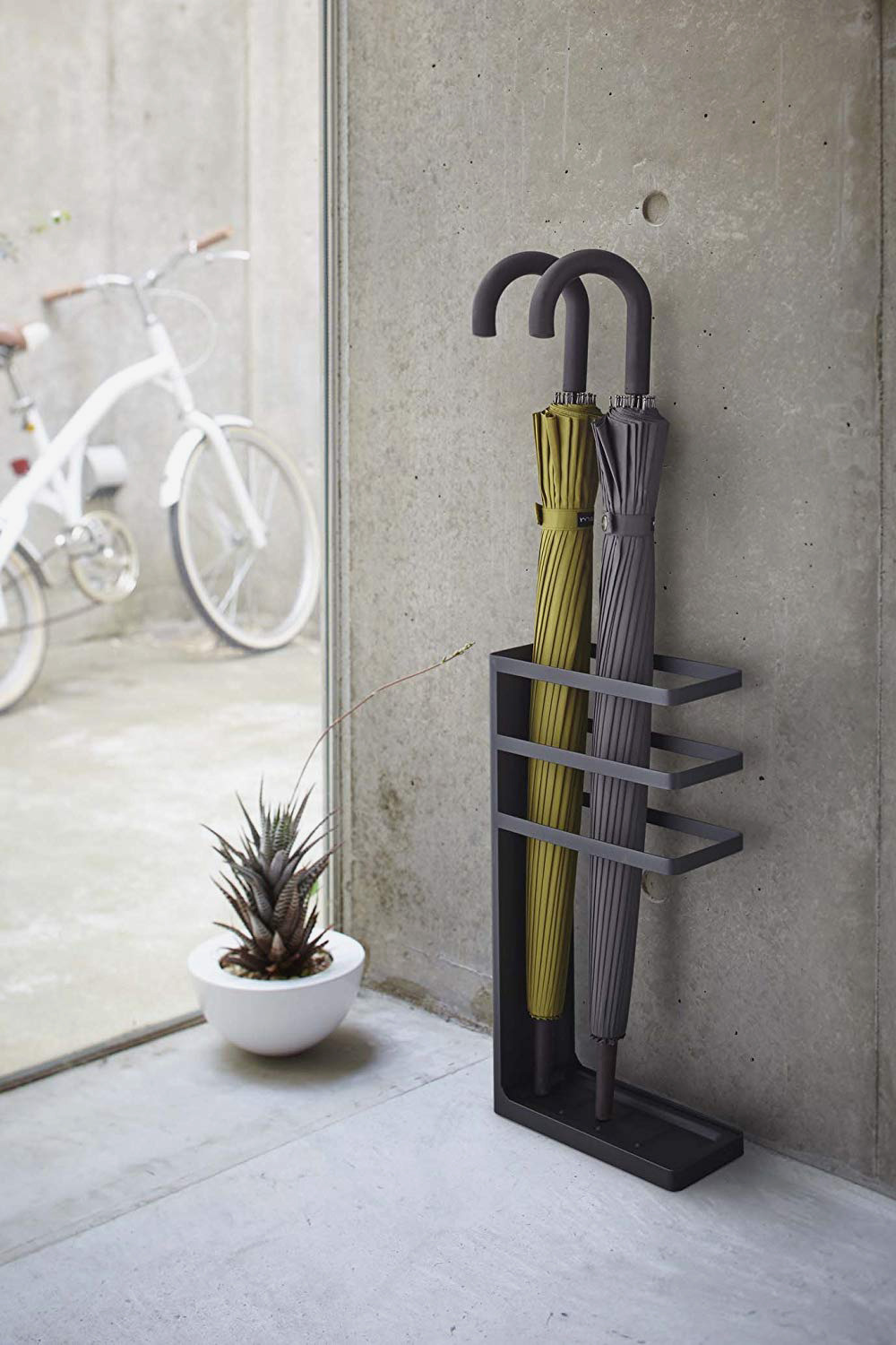 12 Best Indoor Umbrella Stands (That Look Nice) 2019