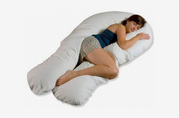 11 Best Body Pillows 2019 The Strategist New York Magazine   Moonlight Slumber U Shaped Pillow.w600.h396 