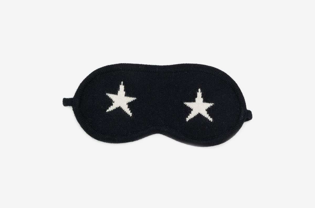 9 Best Sleep Masks 2019 Eye Masks for Sleep The Strategist New