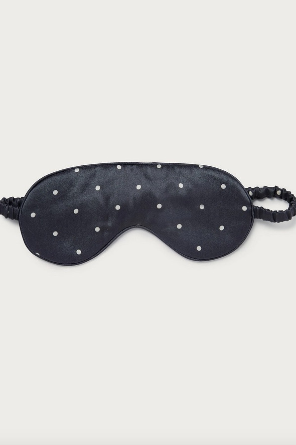 9 Best Sleep Masks 2019 Eye Masks for Sleep The Strategist New