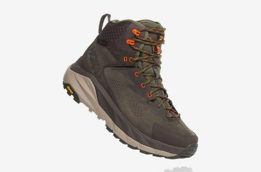 strategist snow boots