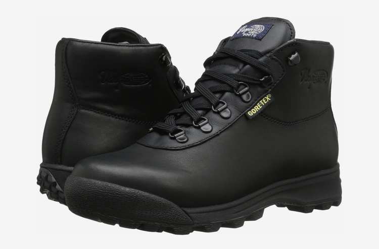 strategist snow boots