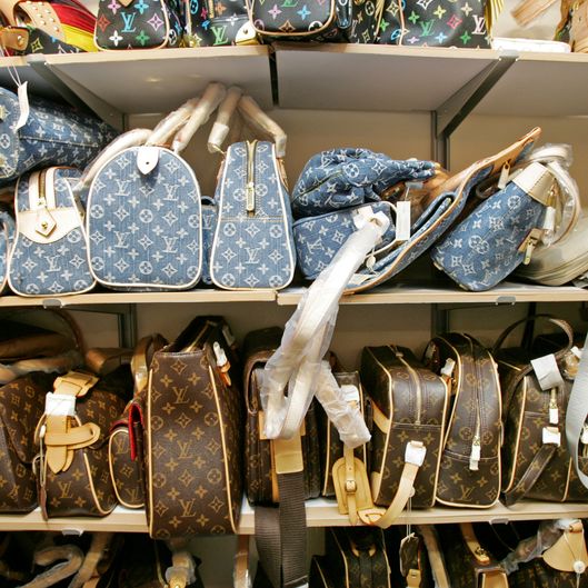 Here’s How to Buy a Fake Bag in Chinatown -- NYMag