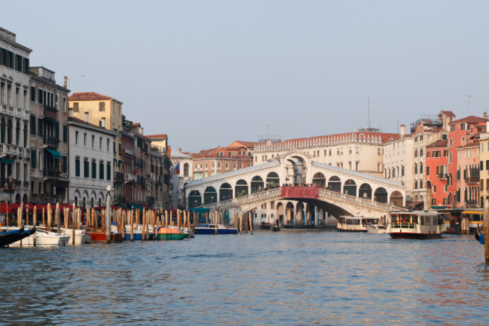 Venice's Ponte Rialto.