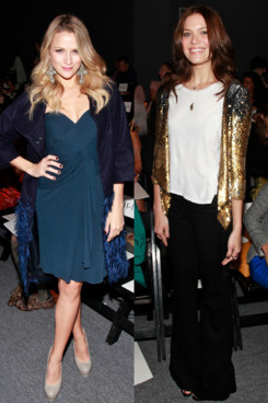 Shantel VanSanten went for a dress while Mandy Moore stuck to a plain white T-shirt and black pants.