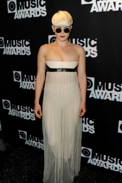 Robyn.