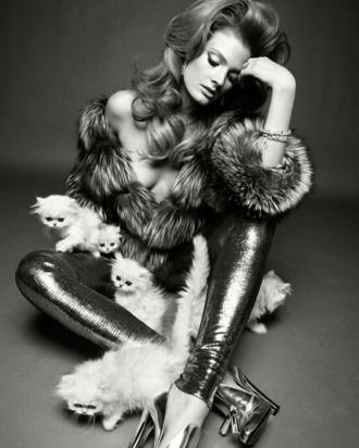 Constance Jablonski in Vogue Italia.