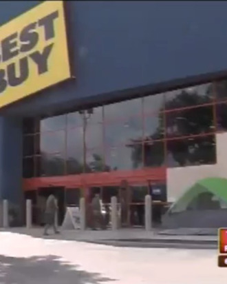 Shoppers already camping outside of Best Buy in Florida, where it's not cold.