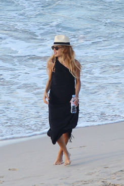 Rachel Zoe, luggage-less in St. Barts.