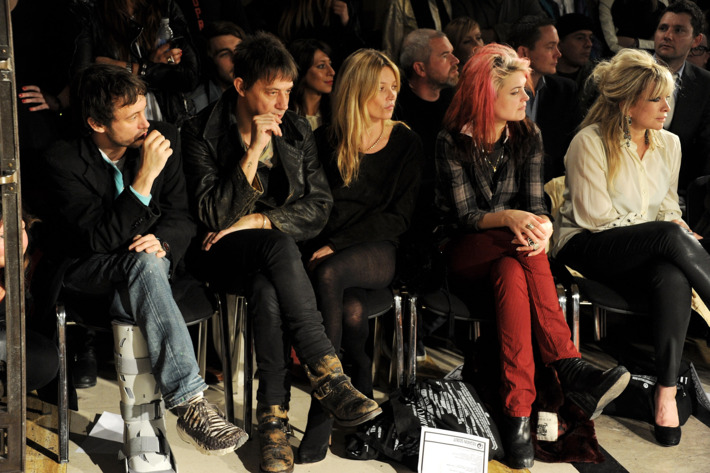 Jamie Hince, looking just as awkward as he feels.