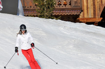 NO WEB OR BLOG WITHOUT AGREEMENT
WWW.BAUER-GRIFFIN.COM
Prince William and Kate (Catherine) Middleton spend time together in the Alps slopes honing their winter sports skills.
William and Catherine had been apart for two months during Prince William's recent deployment in the Falkland Islands.
The party included Kate's brother and sister, Pippa and James, and their parents Carole and Michael. Pippa who just finished a 56 mile cross-country ski race in Sweden also brought ex-boyfriend and room-mate George Percy.
The whole group who stayed in a huge chalet left early each morning to get to the tops of local mountains because of the lack of snow at lower elevations.
Their location also allowed them to ski in many different valleys.
Rep 95013EF
France, March 27/28th 2012
EXCLUSIVE
wwwbauergriffinonline.com