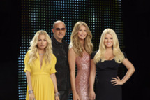 FASHION STAR -- Season: 1 -- Pictured: (l-r) Nicole Richie, John Varvatos, Elle Macpherson, Jessica Simpson -- Photo by: John Russo/NBC