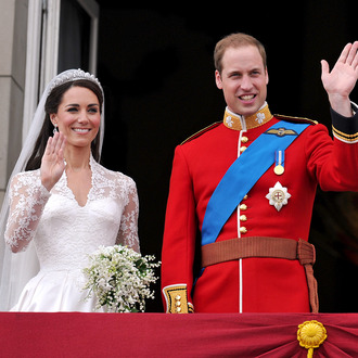LONDON, ENGLAND - APRIL 29: Their Royal Highnesses Prince William, Duke of Cambridge and Catherine, Duchess of Cambridge wave on the balcony at Buckingham Palace during the Royal Wedding of Prince William to Catherine Middleton on April 29, 2011 in London, England. The marriage of the second in line to the British throne was led by the Archbishop of Canterbury and was attended by 1900 guests, including foreign Royal family members and heads of state. Thousands of well-wishers from around the world have also flocked to London to witness the spectacle and pageantry of the Royal Wedding. (Photo by John Stillwell-WPA Pool/Getty Images) *** Local Caption *** Catherine, Duchess of Cambridge;Prince William, Duke of Cambridge;