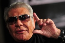 Italian designer Roberto Cavalli speaks to the press prior the Just Cavalli Fall-winter 2012-2013 collection on February 24, 2012 during the Women's fashion week in Milan. AFP PHOTO / GIUSEPPE CACACE (Photo credit should read GIUSEPPE CACACE/AFP/Getty Images)
