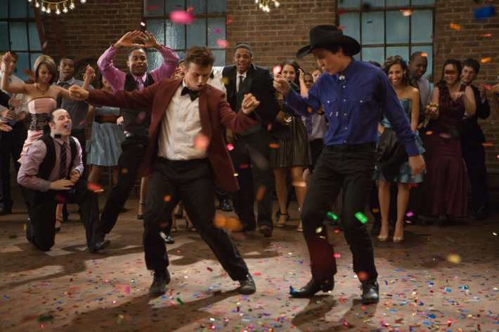 Left to right: Kenny Wormald plays Ren and Miles Teller plays Willard in FOOTLOOSE, from Paramount Pictures and Spyglass Entertainment.