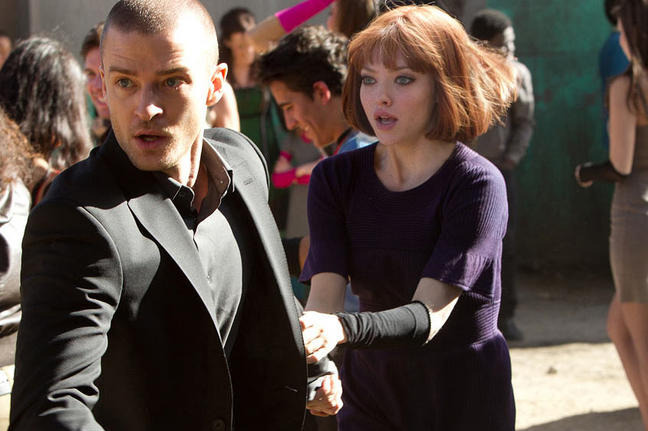 IT-246 Justin Timberlake and Amanda Seyfried are on the run, and almost out of time.