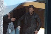 Ryan Reynolds, rumored to now be dating Blake Lively, took some time between takes and appeared to be learning The Robot from non other than Jeff Bridges. Filming for 'RIPD' took place in The Hynes Convention Center on Boylston St. in Boston.
<P>
Pictured: Ryan Reynolds and Jeff Bridges
<P>
<B>Ref: SPL329005 301011 </B><BR/>
Picture by: Ryan / Splash News<BR/>
</P><P>
<B>Splash News and Pictures</B><BR/>
Los Angeles: 310-821-2666<BR/>
New York: 212-619-2666<BR/>
London: 870-934-2666<BR/>
photodesk@splashnews.com<BR/>
</P>