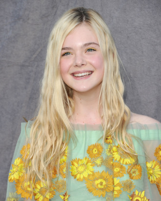 HOLLYWOOD, CA - JANUARY 12: Actress Elle Fanning arrives at the 17th Annual Critics' Choice Movie Awards held at The Hollywood Palladium on January 12, 2012 in Los Angeles, California. (Photo by Jason Merritt/Getty Images)