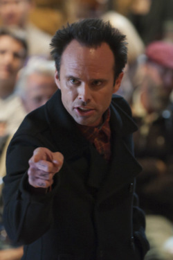 JUSTIFIED: Episode 9: Loose Ends (Airs March 13, 10:00 pm e/p). Pictured center: Joelle Carter.