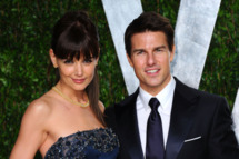 WEST HOLLYWOOD, CA - FEBRUARY 26: Actress Katie Holmes (L) and actor Tom Cruise arrives at the 2012 Vanity Fair Oscar Party hosted by Graydon Carter at Sunset Tower on February 26, 2012 in West Hollywood, California. (Photo by Alberto E. Rodriguez/Getty Images)