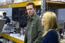 Damian Lewis as Nicholas "Nick" Brody and Claire Danes as Carrie Mathison in Homeland (Season 2, Episode 12).