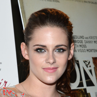 NEW YORK, NY - DECEMBER 13: Actress Kristen Stewart attends