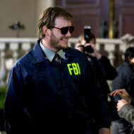 PARKS AND RECREATION -- "Bus Tour" Episode 421 -- Pictured: (l-r) Chris Pratt as Andy Dwyer, Aubrey Plaza as April Ludgate