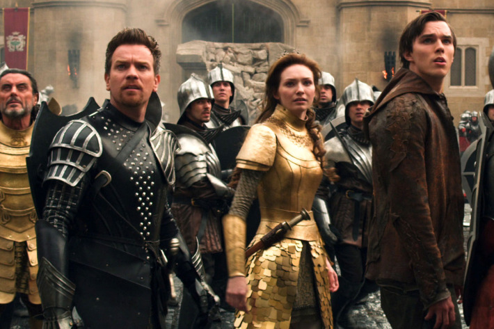 (L-r) IAN McSHANE as King Brahmwell, EWAN McGREGOR as Elmont, ELEANOR TOMLINSON as Isabelle and NICHOLAS HOULT as Jack in New Line Cinema’s and Legendary Pictures’ action adventure “JACK THE GIANT SLAYER,” a Warner Bros. Pictures release.