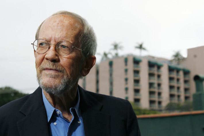 LOS ANGELES - MAY 24: Author Elmore Leonard poses during a portrait session prior to a reading and signing of his latest novel "Up In Honey's Room" on May 24, 2007 at Book Soup in Los Angeles, California. (Photo by Vince Bucci/Getty Images) *** Local Caption *** Elmore Leonard