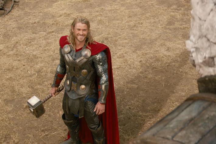 "Marvel's Thor: The Dark World"..Thor (Chris Hemsworth) and a Kronan...Ph: Film Frame..? 2013 MVLFFLLC. TM & ? 2013 Marvel. All Rights Reserved.