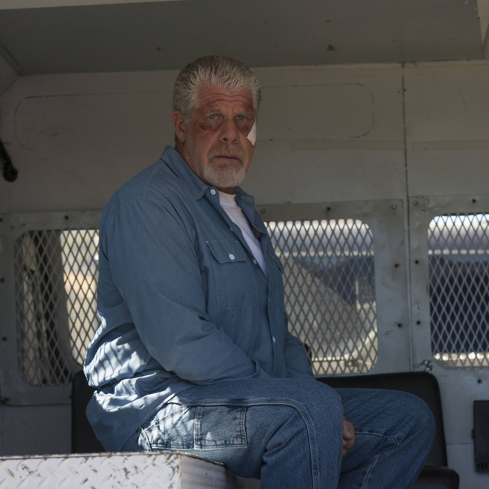 SONS OF ANARCHY Aon Rud Persanta -- Episode 611 -- Airs Tuesday, November 19, 10:00 pm e/p) -- Pictured: Ron Perlman as Clay Morrow -- CR: Prashant Gupta/FX