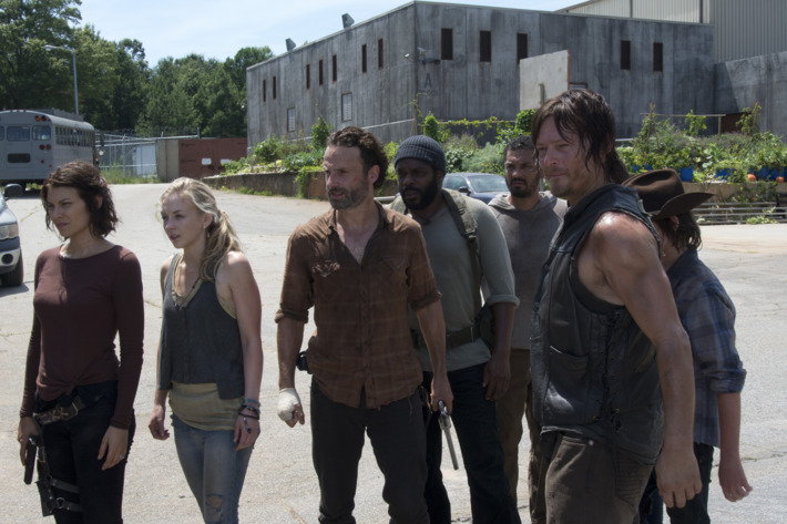 Maggie Greene (Lauren Cohan), Beth Greene (Emily Kinney), Rick Grimes (Andrew Lincoln), Tyreese (Chad Coleman), Daryl Dixon (Norman Reedus) and Carl Grimes (Chandler Riggs) - The Walking Dead _ Season 4, Episode 8 - Photo Credit: Gene Page/AMC